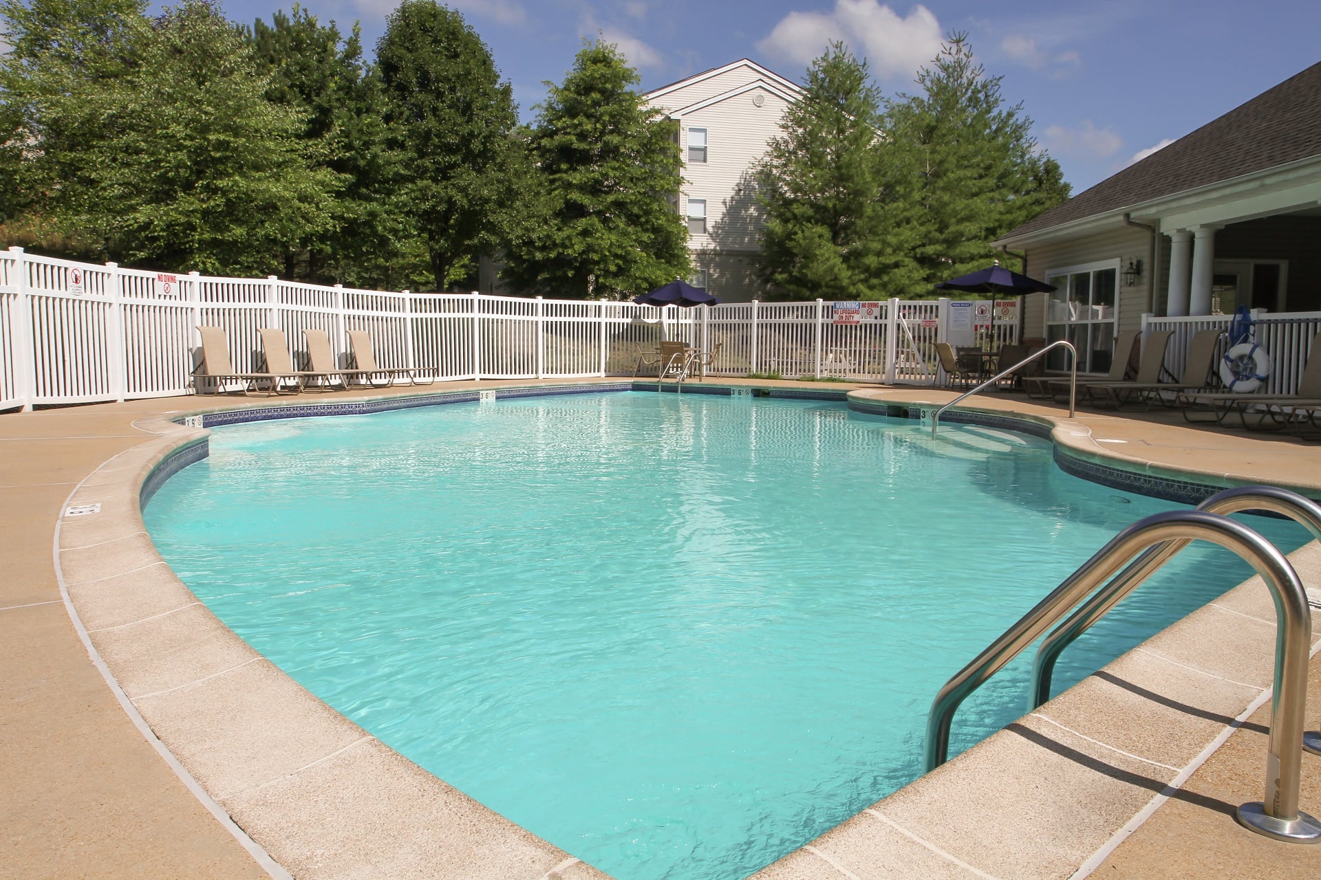 Lakewood Apartments Apartments in Imperial, MO